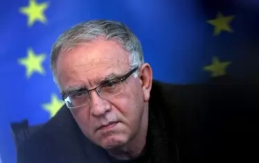  Цветозар Томов