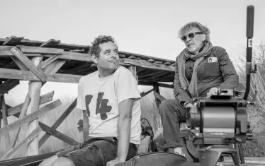 С ветерана Емил Христов, който е оператор на всички екранизации по романи на Владислав Тодоров (макар че режисьорите им са различни).