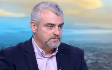 В разпределянето на ваксините има финансови интереси
