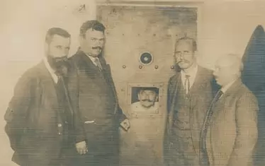 Александър Димитров (вляво), Александър Стамболийски, Димитър Драгиев и Атанас Николов (вдясно) в Софийския централен затвор, 1920 г.