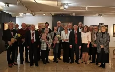  Отличените културни дейци в зала Средец. 