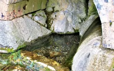  Аязмо в тракийското светилище до с. Каснаково