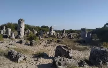Причудливите природни форми дават поле за изява на всяко въображение.