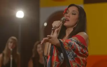  Мария Илиева се превъплъщава в Йорданка Христова.