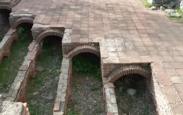  Подовото отопление (хипокауст) на римските терми Асклепион Пауталия от II-III в.
