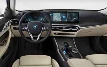  BMW i4