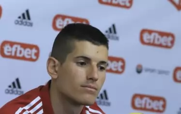 Даниел Наумов