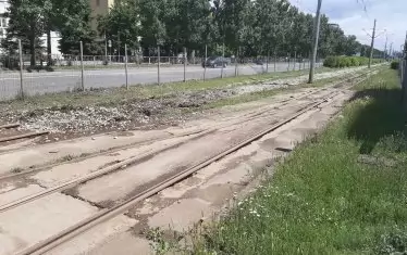 Заради липсата на достатъчно работници ремонтът на бул. "Цар Борис III" в участъка от спирката в "Красно село" до трамвайното ухо в "Бъкстон" още не започнал. 