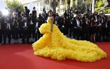 ... като например тази на индийската инфлуенсърка Фархана Боди.