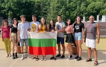 Медалистите ни от 18-та олимпиада по лингвитсика