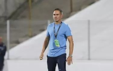 Треньорът на "сините" Живко Миланов призна истината - набелязаните футболисти не изгарят от желание да подпишат с "Левски".