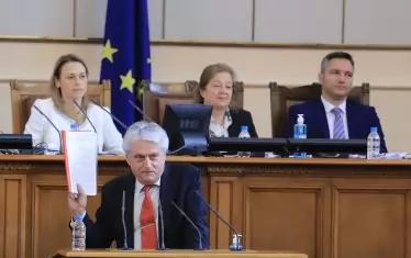 Бойко Рашков започна храбри атаки срещу  главния прокурор Иван Гешев и срещу  експремиера Бойко Борисов. Но реалните резултати не зависят само от него. 