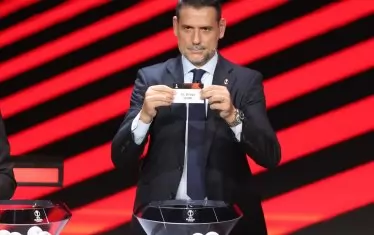 Бившият вратар на "Валенсия" и "Севиля" Андрес Палоп изтегля "Брага" като водач в група F, в която попадна и "Лудогорец".