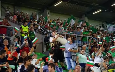 Феновете се бяха постарали да създадат атмосфера за голям футболен празник в реванша срещу "Малмьо".