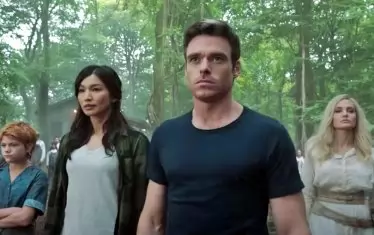 Част от героите във „Bечните“, филмът който не се споменава от китайската държавна телевизия. 