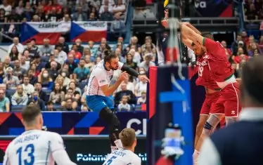 Българската блокада направи основната разлика в началото и в края на двубоя. Националите ни организираха 16 общо успешни блока срещу само 7 за противника.