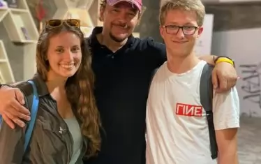 Рада, Момчил и писателят Иво Иванов.