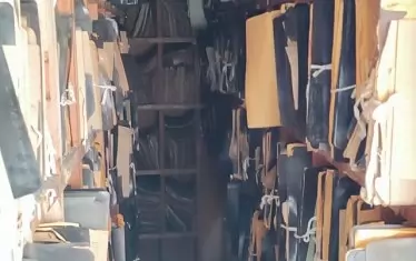 Вътре в болницата част от книжнината изглежда така.