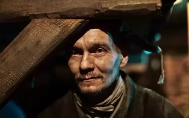  Филип Янковски като Иван Денисович. 