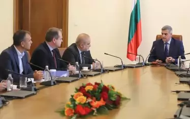 Работна група ще решава до седмица какво да предложи за наддоговорените дейности.