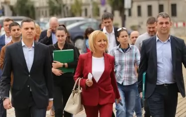  Тази немалка група хора дори не побира всички лидери на ИБГНИ.