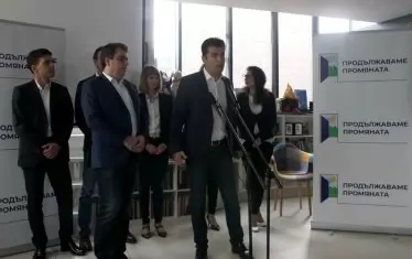 Петков и Василев преговарят със 7-8 партии за бъдещата си формация