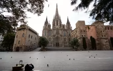 Kатедралата на Барселона е пример за каталунска неоготическа архитектура.