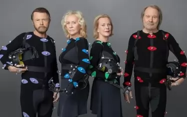 Момент от заснемането на изпълнителите, за да се създадат аватарите им. 