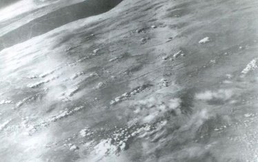 Снимка на Земята, направена на 7 март 1947 г. от ракета №21. Тъмното петно в горния ляв край е Калифорнийският залив.