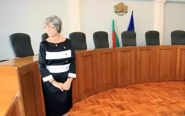  Венета Марковска, която имаше славата на сив кардинал във ВАС, не успя да се закълне като конституционен съдия през 2012 г.