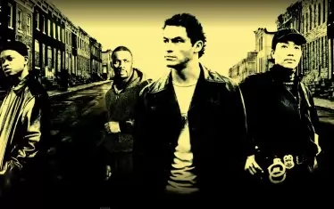  Доминик Уест и Идрис Елба в „Наркомрежа“.