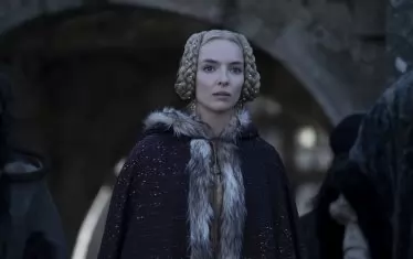  Джоди Комър