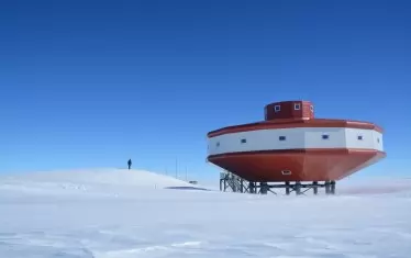 Централата на Китай. Страната има четири бази на Антарктида, като догодина ще завърши строителството на пета.