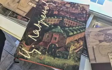 Албумът каталог „Цанко Лавренов“ е събитие, защото за първи път събира всички творби на художника — 1073 илюстрации в 520 страници, с изкуствоведски статии и библиографии, при това без нито стотинка държавно финансиране. 