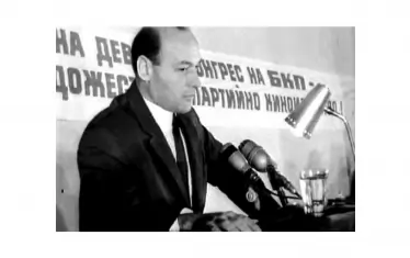  Венелин Коцев израства до кандидат-член на Политбюро на ЦК на БКП, но през 1974 г. е свален от партийния връх.