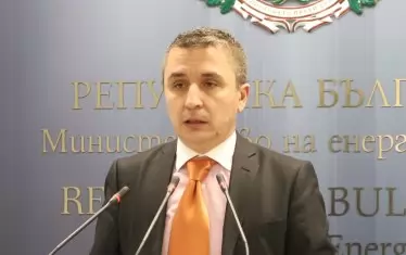 Александър Николов
