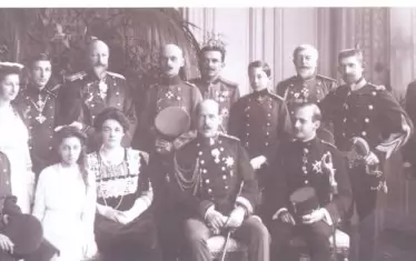  Официалните представители на европейските дворове на тържествата по повод пълнолетието на княз Борис Търновски в София.