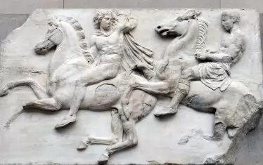 Гърция ще компенсира Британския музей 
заради мраморите на Елгин