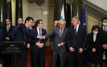  Кирил Петков, Асен Василев, Бойко Рашков, Стефан Янев.