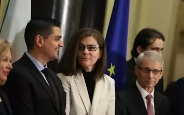  Радостин Василев, Теодора Генчовска, Николай Денков