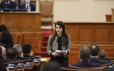  Лена Бориславова