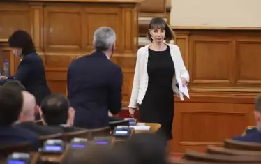  Деница Симеонова