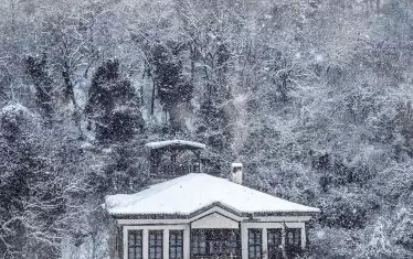 Мелник под снега. 