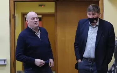  Със своя добър приятел - селекционера на мъжкия национален баскетболен отбор Росен Барчовски.