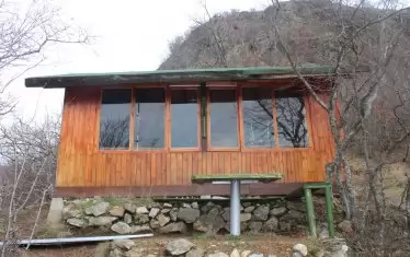  Бунгалото бележи началото на маршрута