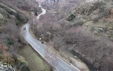  Шосето от град Рила