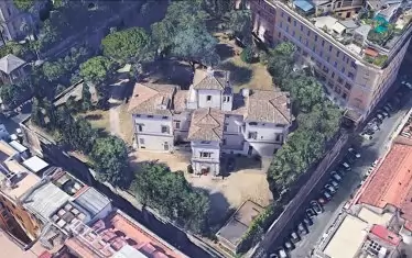 Вила Аврора в Рим.