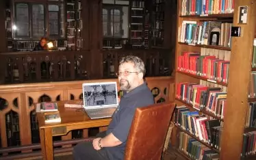  Иван Билярски в библиотеката на Уилям Гладстон в Хауарден, Уелс