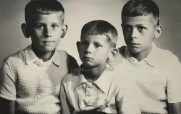 Христо, Стефан и Анани Явашеви, Габрово, януари 1945 г.