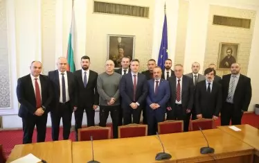 И срещата със социалистите.